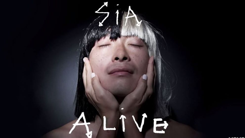 Sia a lansat piesa 