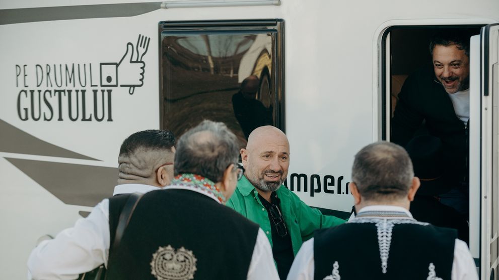 Aventuri extreme în primul episod „Pe drumul gustului” de la PRO TV! MasterChefii reușesc să cucerească Bucovina de la înălțime: „Mi-a venit sângele în cap”