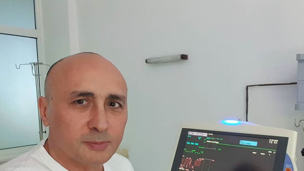 După toate cazurile confirmate, o altă vedetă e suspectă că ar fi putut lua noul coronavirus de la Marcel Pavel