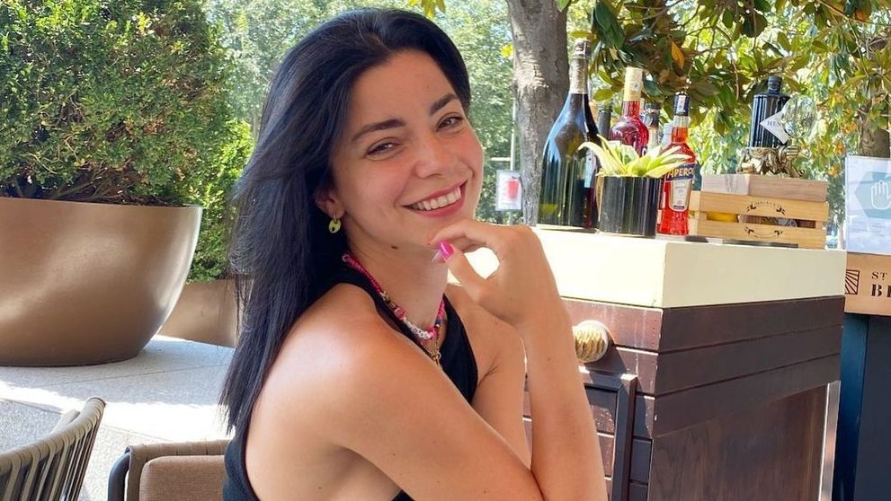 Actrița Merve Boluğu din Suleyman Magnificul s-a căsătorit cu un celebru cântăreț turc. Primele imagini de la nuntă