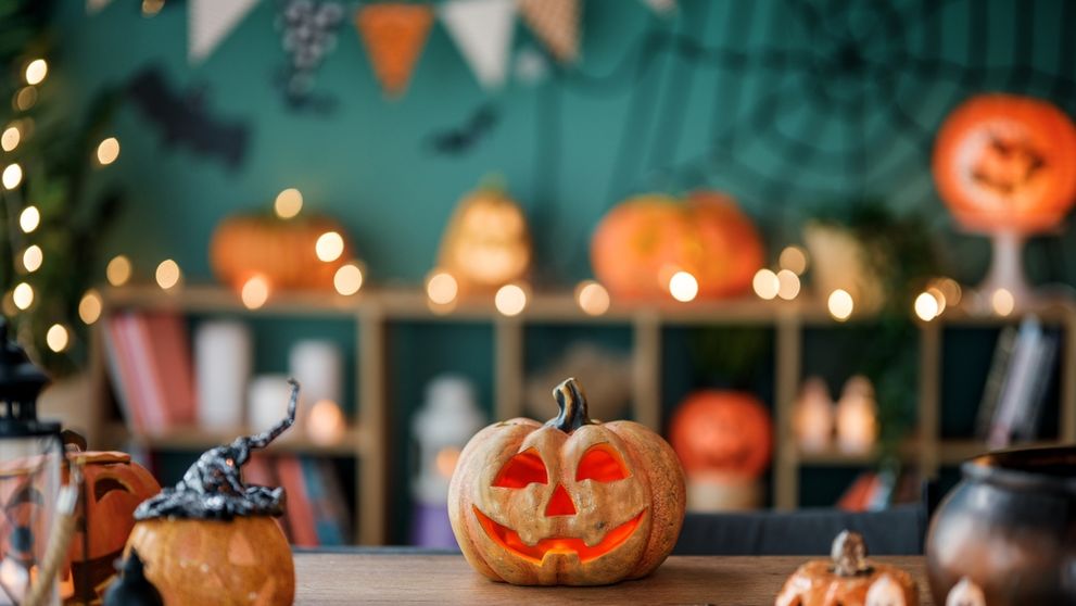 Ce înseamnă când Halloween pică într-o zi de vineri și cum să-ți protejezi casa de spirite rele în această zi