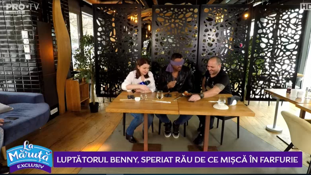 VIDEO Luptătorul Benny, speriat de ce mișcă în farfurie