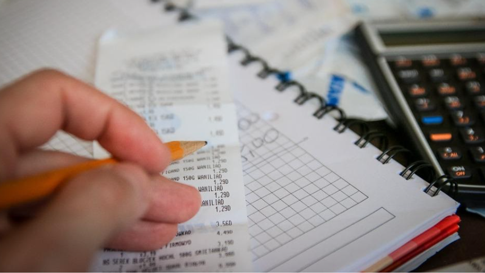 (P) Cum să faci economii când lucrezi de acasă?