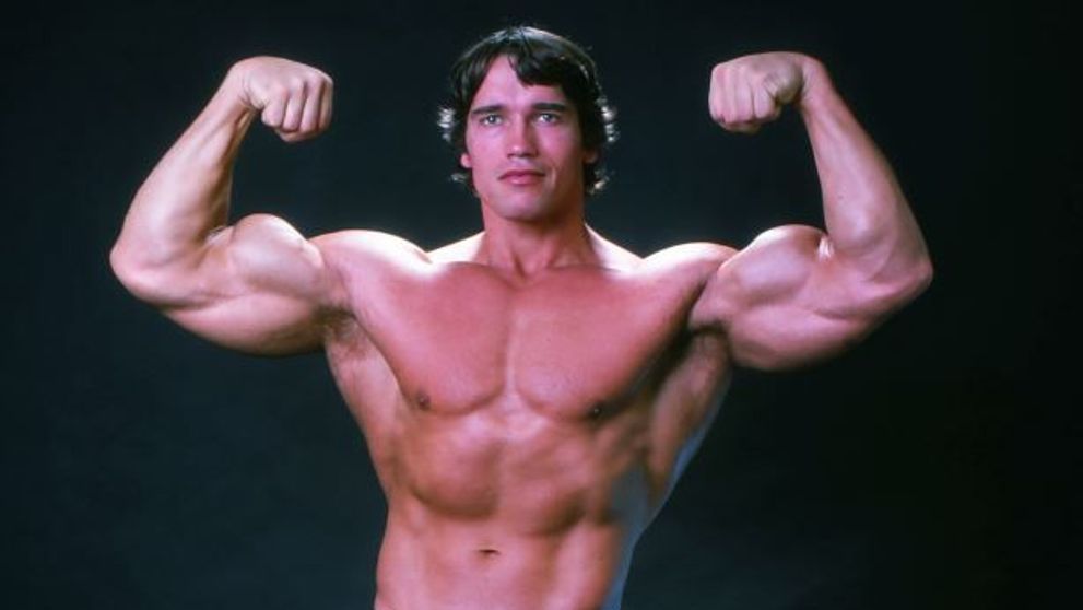 Arnold Schwarzenegger, abuzat în copilărie de tatăl său