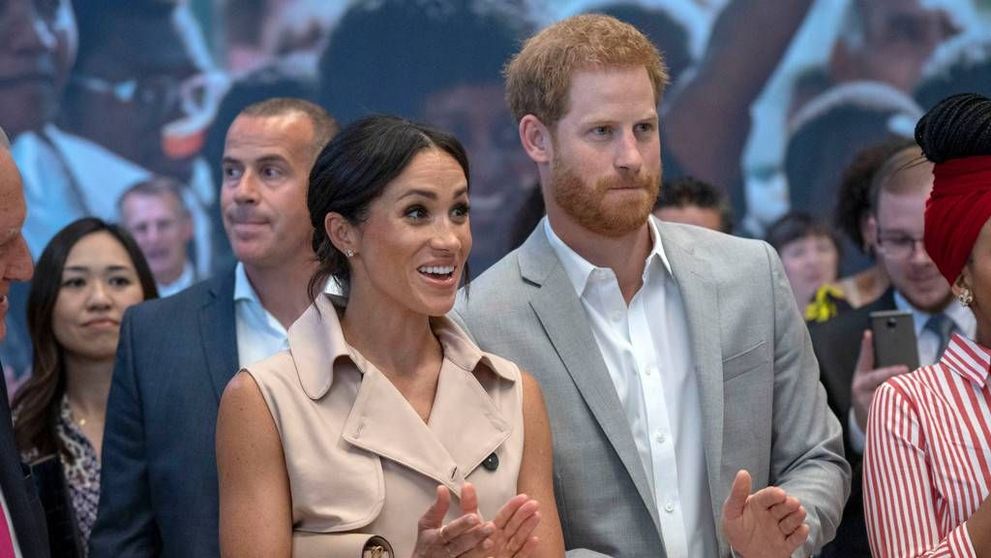 Meghan și Harry au sărbătorit 100 de ani de la nașterea lui Nelson Mandela. Ducesa a impresionat prin eleganța ținutei