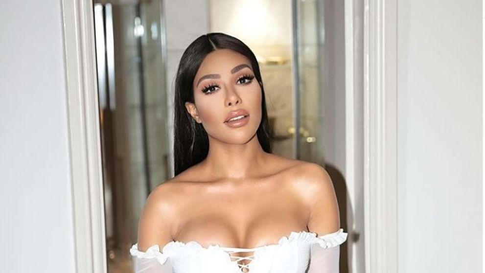 O britanică a cheltuit 2 milioane de dolari ca să arate precum Kim Kardashian