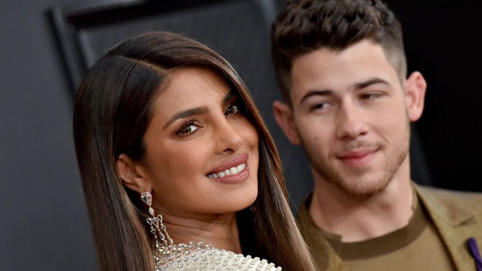 Priyanka Chopra și Nick Jonas, prima poză de familie cu fetița lor