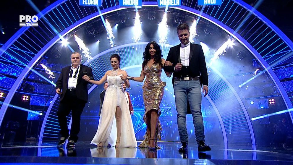 Mihaela Radulescu, tinuta spectaculoasa pe scena Romanii au talent. Rochia cu trena care a atras toate privirile
