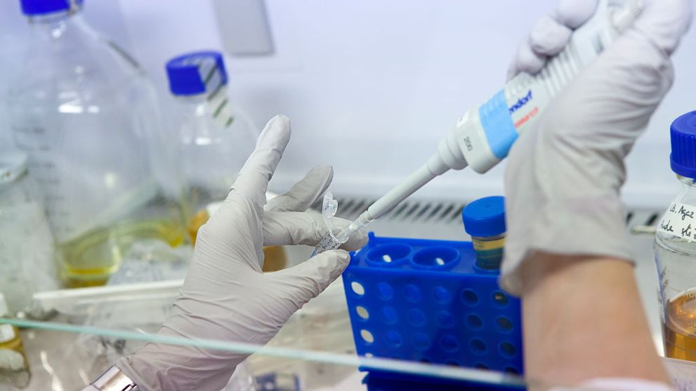 ”Supervaccinul” care ar putea opri cancerul. Oamenii de știință din Massachusetts cred că poate preveni melanomul, cancerul de sân și cel pancreatic