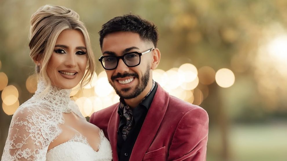 Tort de 2,5 metri la nunta lui Armin Nicoară și a Claudiei Puican. O capodoperă dulce, gândită special pentru marele eveniment