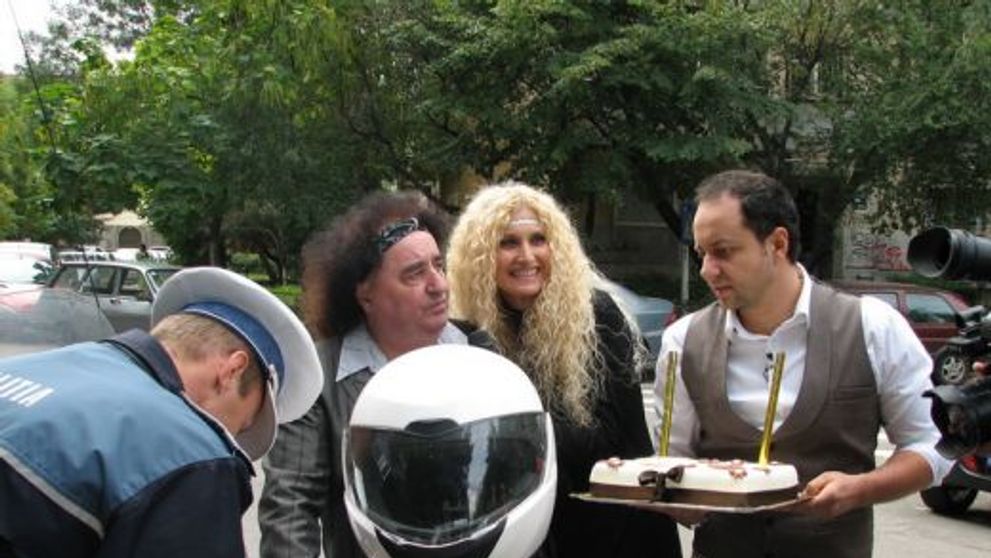 Catalin Maruta a iesit la plimbare cu trasura prin Bucuresti FOTO