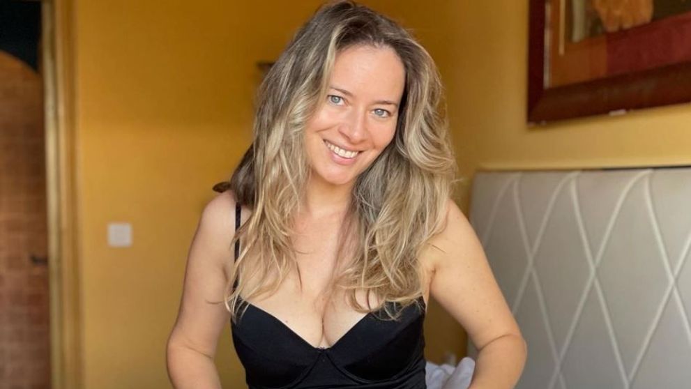 Laura Cosoi, moment rar de respiro în vacanța de la mare cu copiii