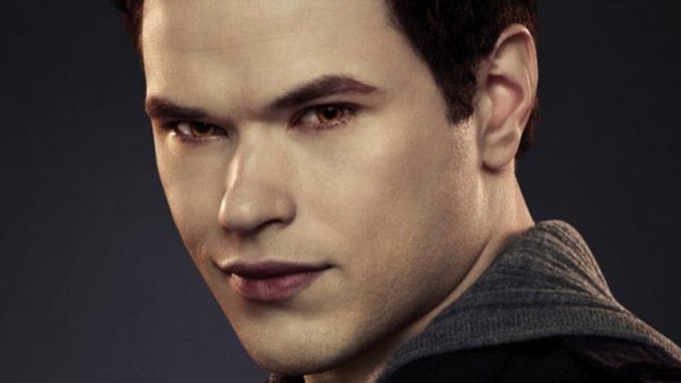 Kellan Lutz, de la rolul de vampir in 