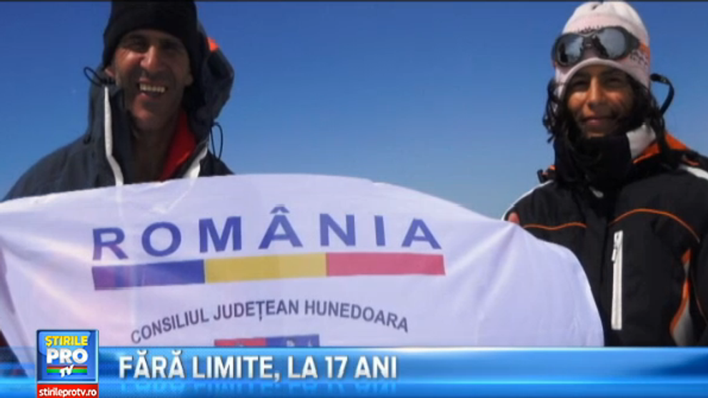 Alexandra Marcu, alpinista de 17 ani, a cucerit cel mai inalt vulcan activ din lume. 
