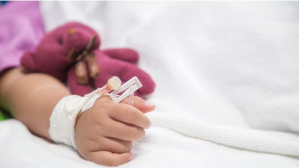 Un bebeluș născut prematur infectat cu noul coronavirus s-a vindecat și are o poveste emoționantă