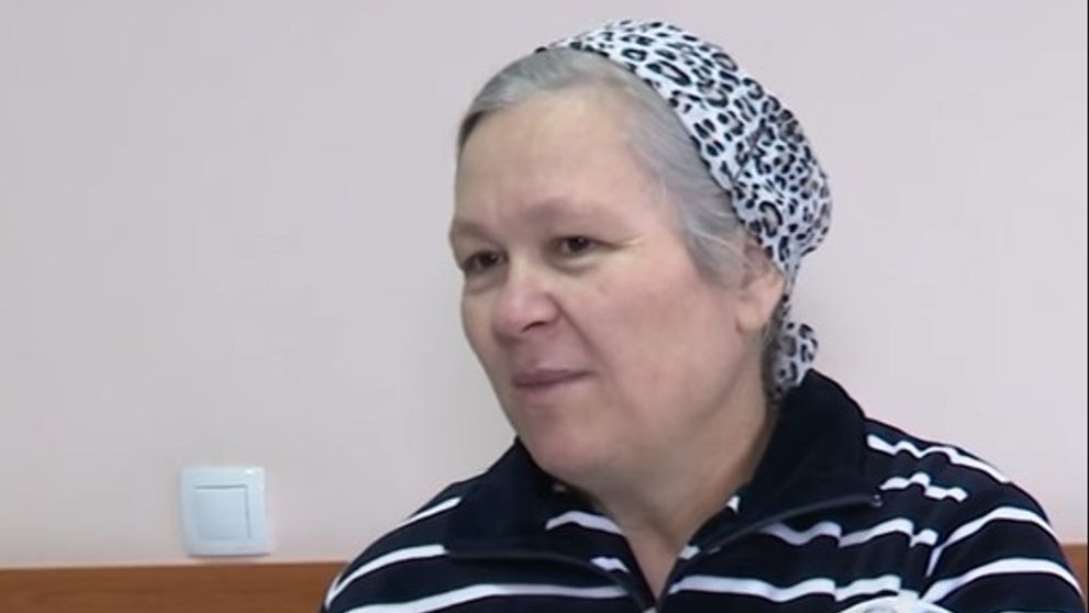 O femeie de 48 de ani a adus pe lume al 14-lea copil. „Dacă ni l-a dat Dumnezeu, înseamnă că o să-l putem crește”