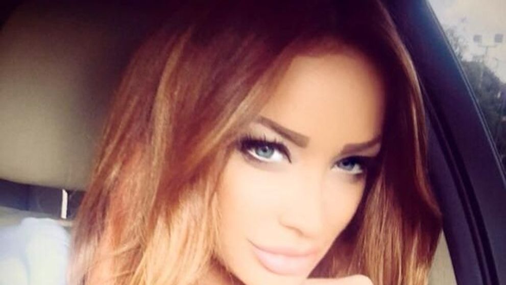 Bianca Dragusanu, fericita, relaxata si aproape dezbracata la plaja. Ce priveliste incendiara le-a oferit fanilor