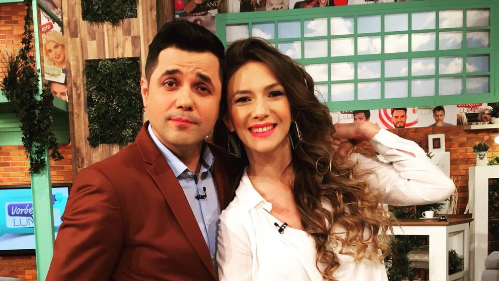 Adela Popescu a vorbit despre sarcina. Cand urmeaza sa nasca frumoasa prezentatoare 
