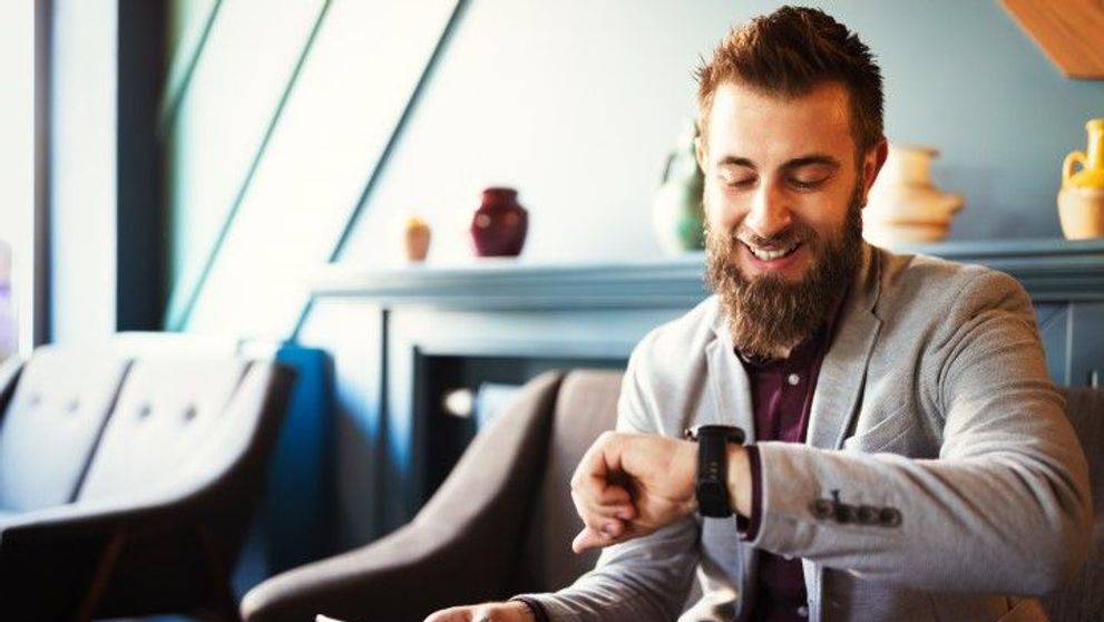 (P) Eleganța masculină - ce ar trebui să poarte bărbații moderni în acest sezon?