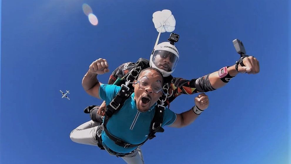 Will Smith, viral pe internet la 50 de ani. Starul din Bad Boys face toate nebuniile pe care le-a evitat la 20