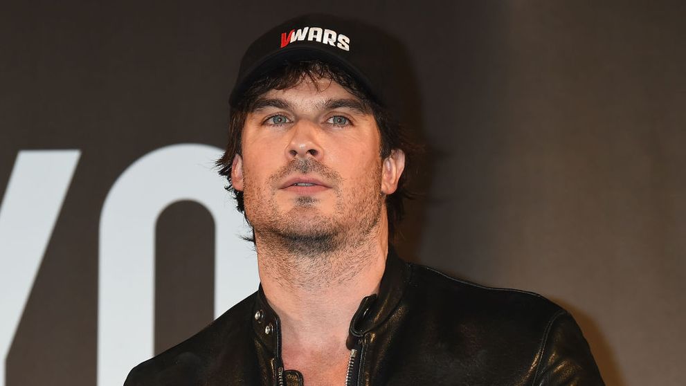 Mai are puțin și face 50 de ani, dar arată în continuare ca la 25. Starul din „Jurnalele vampirilor”, Ian Somerhalder, tot mai chipeș cu trecerea anilor