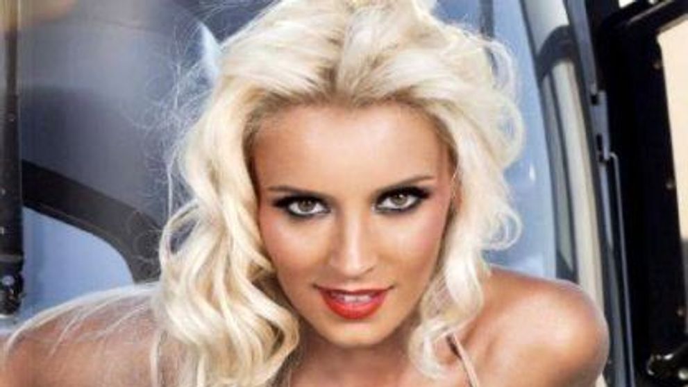 Diana Dumitrescu, complet dezbracata intr-o revista pentru barbati: FOTO