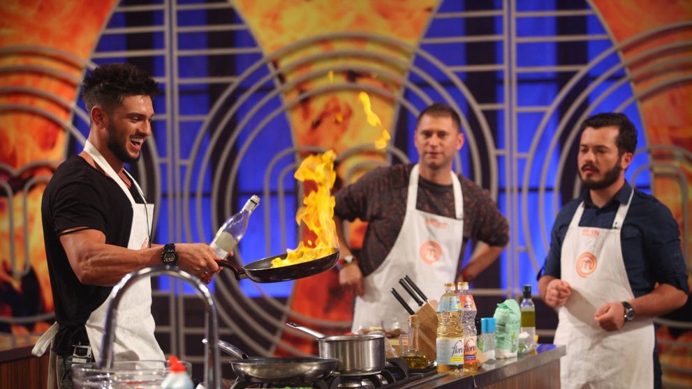 Florin Busuioc, Deea Ibacka, Ruby, Dorian si Pacha Man s-au prezentat in fata juriului MasterChef!