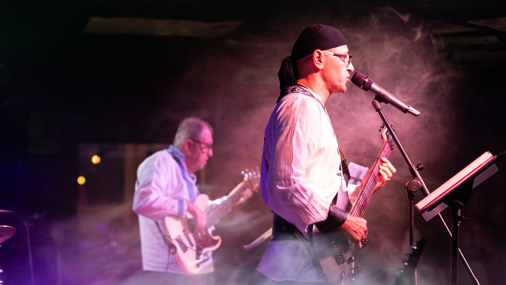 Ionutz live: rock-ul țărănesc și-arată colții la The Pub