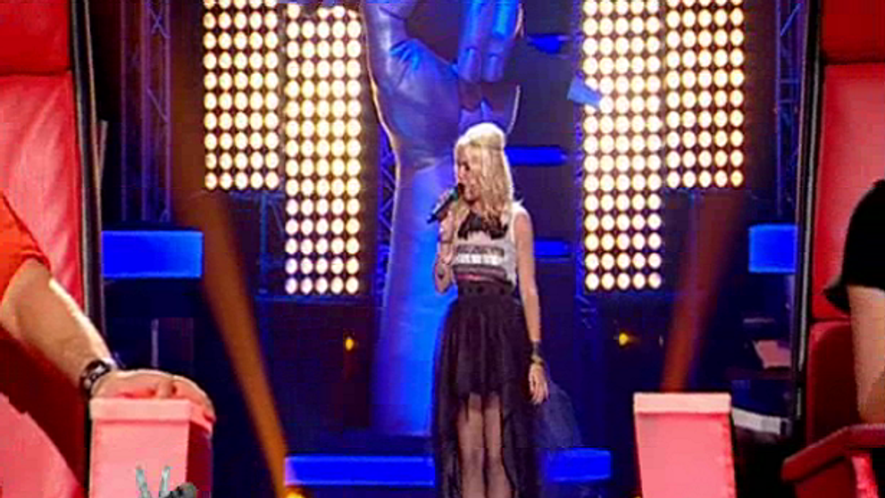 Chiar si pe nevazute, Horia Brenciu are o atractie irezistibila pentru blonde