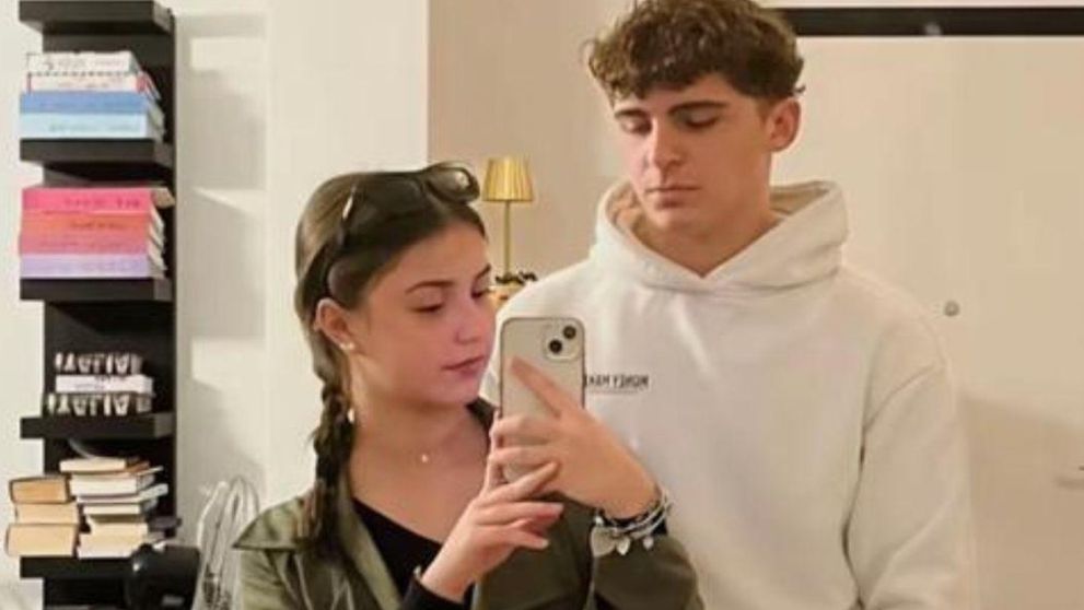 „Vei fi în fiecare bătaie a inimii mele”. Scrisoarea de adio sfâșietoare scrisă de iubitul Valentinei. Tânăra de 17 ani a fost ucisă de un șofer beat