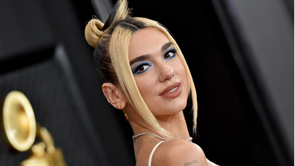 Dua Lipa a izbucnit în lacrimi dupa ce a făcut un anunț important cauzat de pandemia de coronavirus
