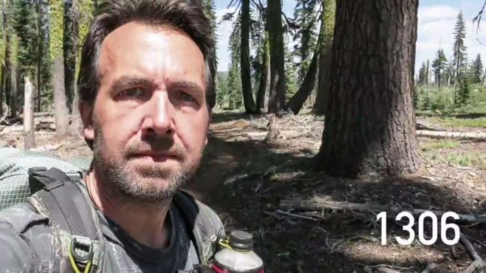 Un barbat a mers pe jos peste 4100 de km din Mexic pana in Canada. Transformarea lui a facut inconjurul internetului
