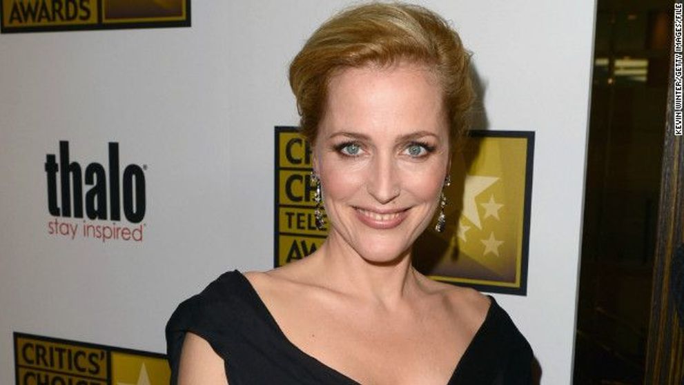 Agentul Scully se intoarce pe micul ecran. Ce rol va interpreta si cum arata Gillian Anderson la 10 ani dupa serialul 