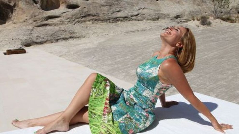 Cum se distreaza Andreea Esca in vacanta. Vedeta ProTV apare bronzata si in costum de baie, intr-o fotografie de mii de Like-uri