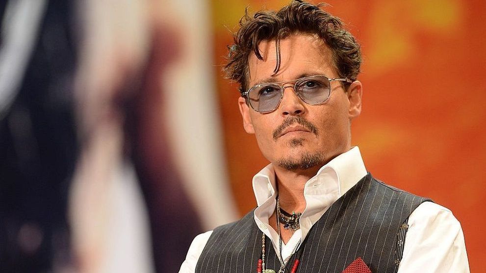 Johnny Depp, apărat de fostele iubite Vanessa Paradis și Winona Ryder: „Nu e un bătăuș”