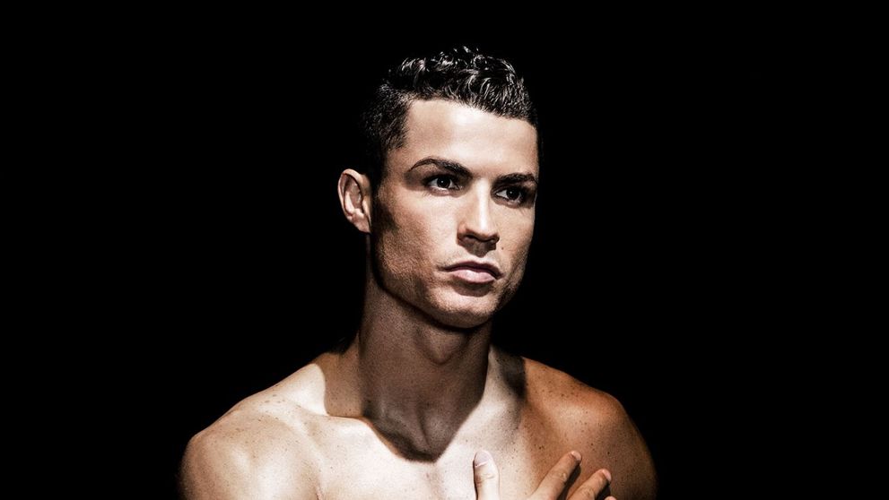 Motivul pentru care toate brandurile mari vor ca Ronaldo sa le promoveze linia de lenjerie intima. Ce au observat fanele