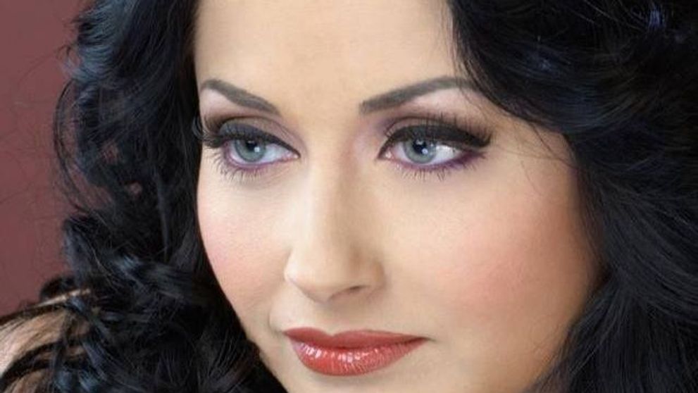 Gabriela Cristea, intr-o rochie mulata, cu spatele gol, la botezul fiicei Dianei Bisinicu. Cum l-a facut gelos pe viitorul fost sot: FOTO