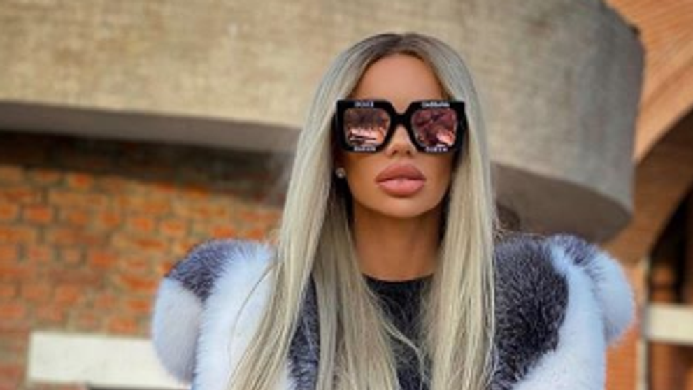 Bianca Drăgușanu, talie ireal de subțire în cele mai noi imagini