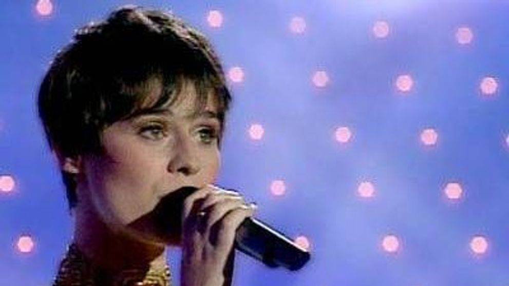 Asculta AICI cele mai cunoscute melodii ale Malinei Olinescu! VIDEO
