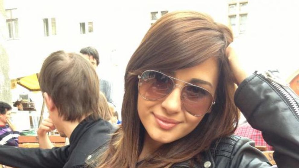 Alina Eremia, provocatoare la un eveniment monden. In ce top minuscul si decoltat si-a facut aparitia tanara cantareata