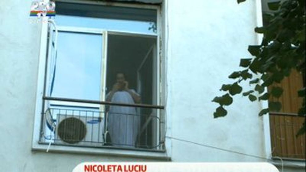 Nicoleta Luciu a adus pe lume doi baieti si o fetita!