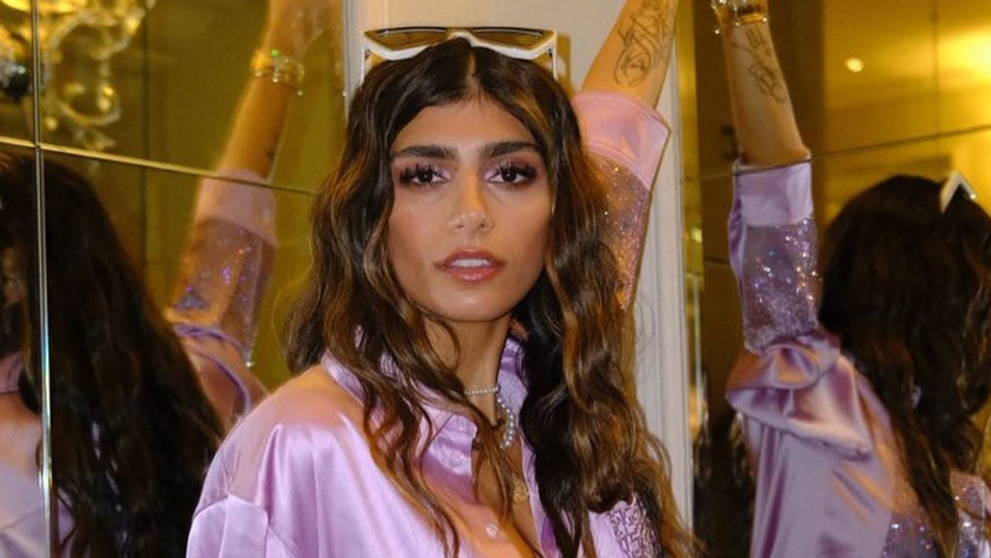 Mia Khalifa a stârnit imaginația fanilor cu ținuta transparentă purtată la Săptămâna Modei de la Paris