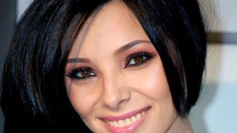 Corina Caragea a implinit 30 de ani. Si-a sarbatorit ziua alaturi de prieteni, intr-un decor de vis: FOTO