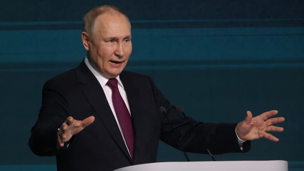 Vladimir Putin ”a căzut pe scări și s-a lovit la coccis” în propria casă