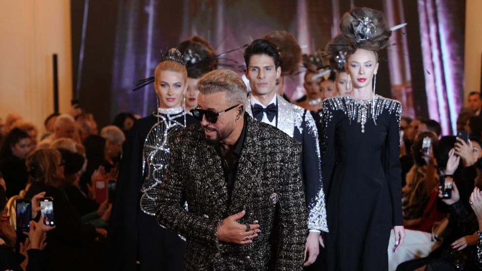 Cătălin Botezatu, premiat la Paris Fashion Week: „Sunt măgulit de reacția oamenilor. Aceste premii înseamnă mult pentru mine”