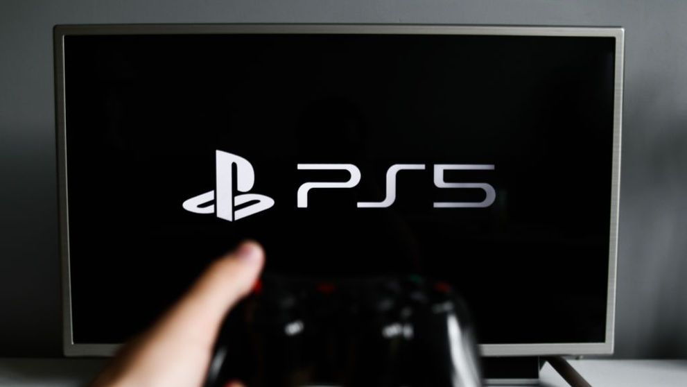 Black Friday 2021! Pasionații de gaming și tehnologie sunt așteptați cu sute de produse reduse la eMag 