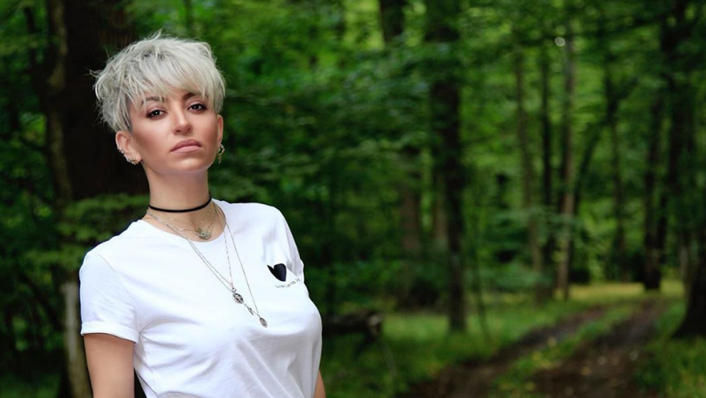 Giulia, poză incendiară în intimitate. Ce mărturisire le-a făcut admiratorilor