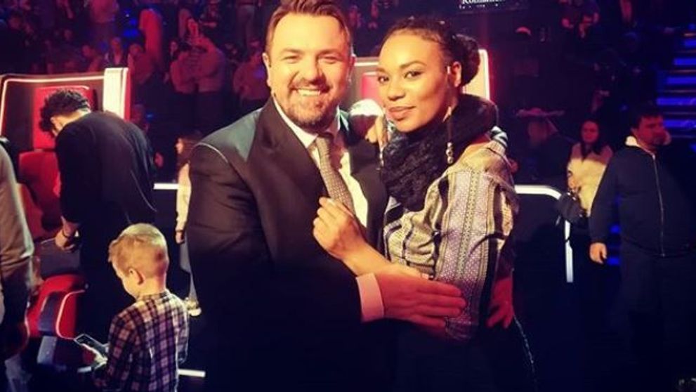 Julie Mayaya, câștigătoarea Vocea României 2012, a lansat un remake al piesei 