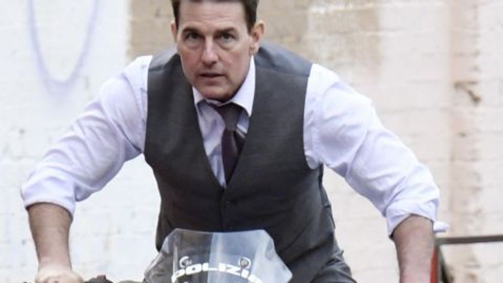 Tom Cruise a aterizat cu elicopterul în curtea unor oameni. Care a fost motivul