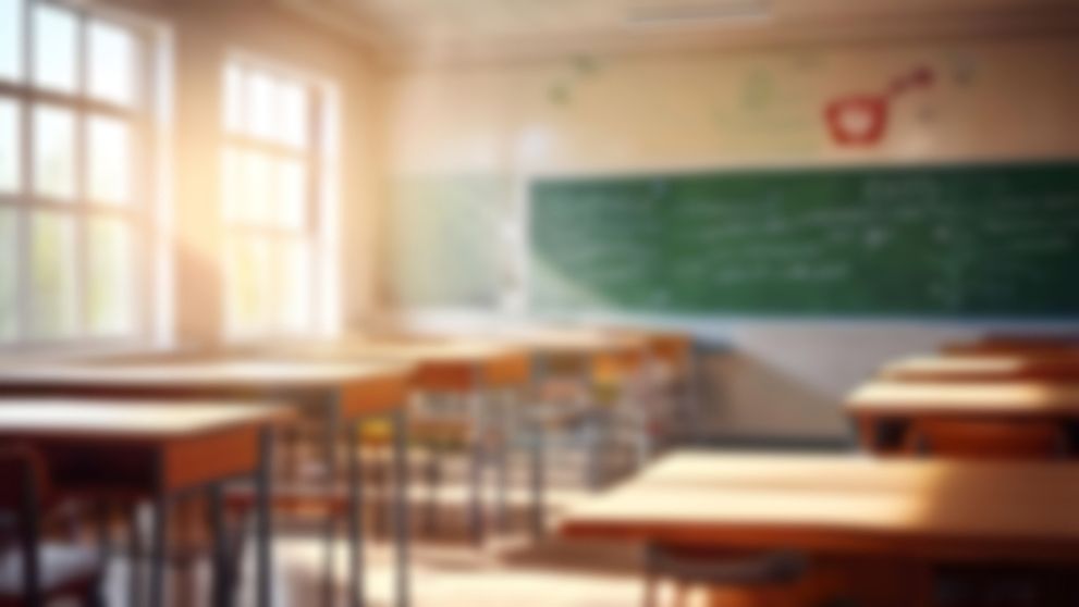 O profesoară din Bistriţa a ajuns la spital după ce a fost lovită de o elevă de 16 ani. Totul s-ar fi petrecut în incinta școlii